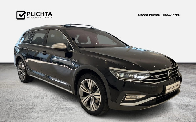 Volkswagen Passat cena 164900 przebieg: 88744, rok produkcji 2022 z Kożuchów małe 596